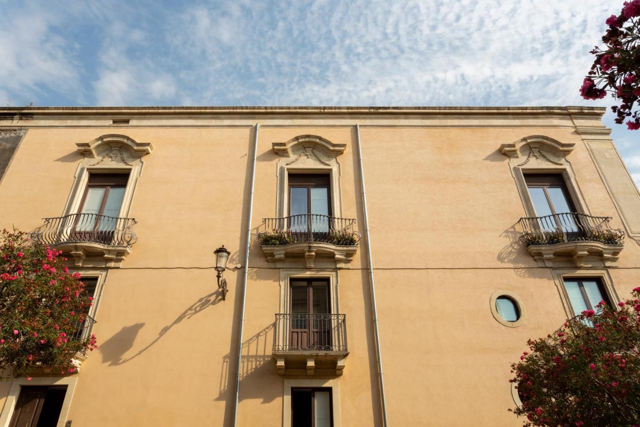 Suite La Pergola - Centro Storico Катания Экстерьер фото