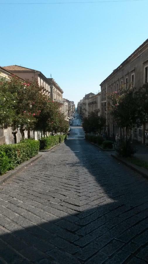 Suite La Pergola - Centro Storico Катания Экстерьер фото